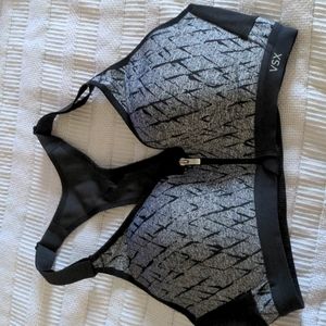Victoria Secret Knockout High Impact Front-Close Sports Bra